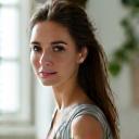 Ritratto sorridente di Anna, 38 anni